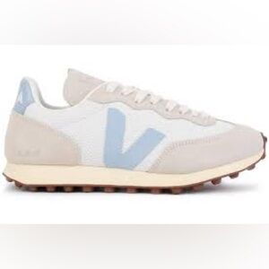 VEJA Rio Branco Alvomesh in rare Gravel/Steel Women’s size 8